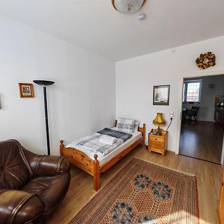 Apartment O3 - Gehobene 6-Zimmer Wohnung 175Qm Fuer 1-7 Personen 2X Dz 3X Ez Grafenwohr Esterno foto