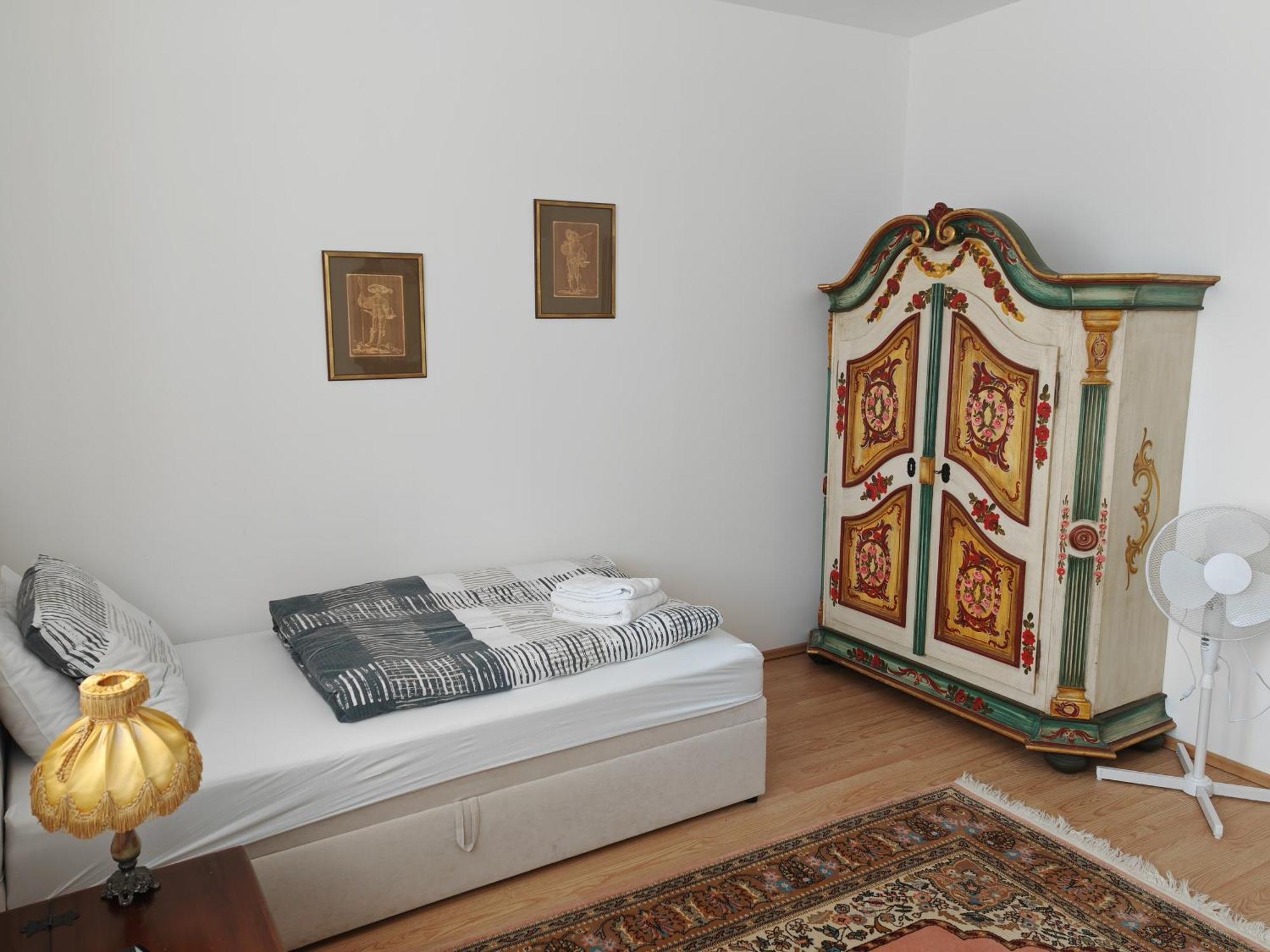 Apartment O3 - Gehobene 6-Zimmer Wohnung 175Qm Fuer 1-7 Personen 2X Dz 3X Ez Grafenwohr Esterno foto